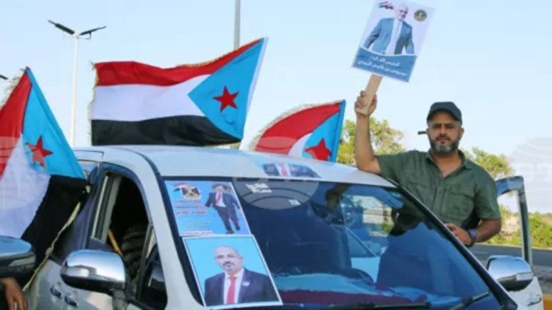 Ройтерс: Лидерът на йеменските сепаратисти е избягал с лодка с помощта на ОАЕ