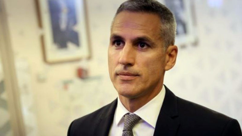 Пробутват Гюров за служебен премиер въпреки скандалите и несъвместимостта