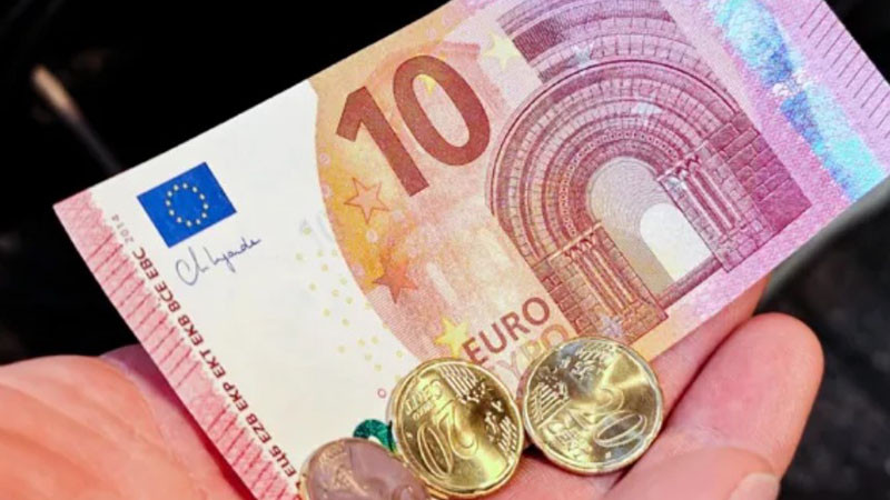 Заловиха служител на бензиностанция с фалшиви евро в Монтанско