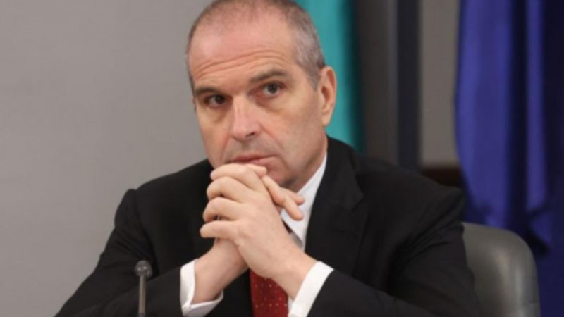 Гроздан Караджов: Над 30 милиона лева вече са обменени в евро през "Българските пощи"