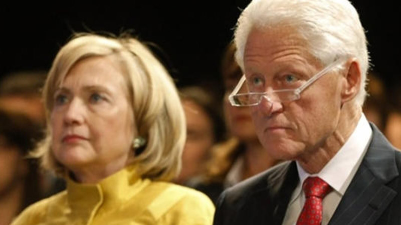 Хилари и Бил Клинтън се развеждат заради връзките с Джефри Епстийн?