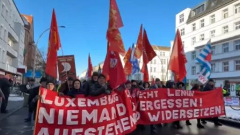 Хиляди излязоха на шествие в Берлин в памет на Роза Люксембург и Карл Либкнехт