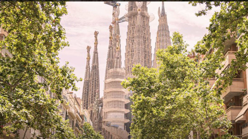 Испания с нов мощен удар срещу Airbnb и Booking