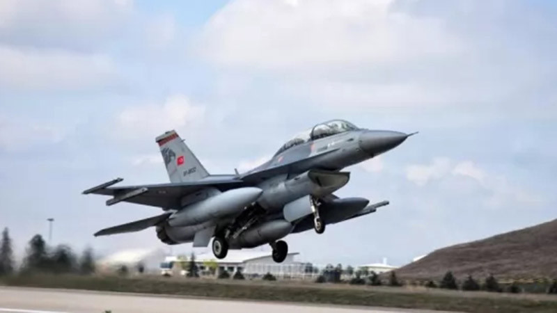 НАТО иска от Турция изтребители F-16 за въздушно патрулиране над Балтийско море