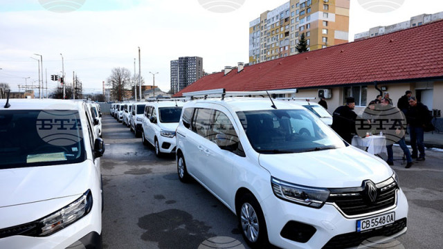 Нови 30 леки автомобила ще обслужват сиренните системи в страната