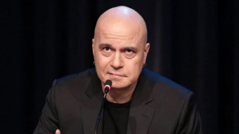 Слави Трифонов: Какво искат ПП-ДБ? Или са като от вица за братята роми-„К’вото дадеш бе, бате"!