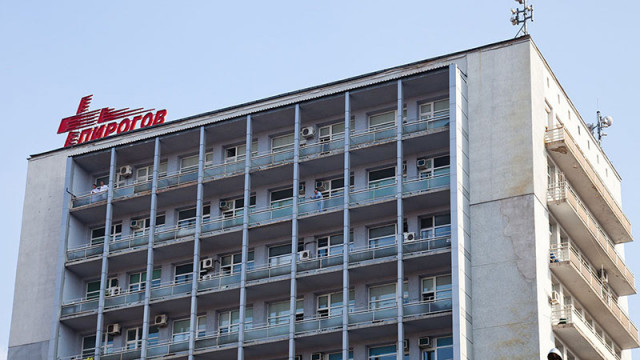 Почина 200 килограмовият пациент който беше приет в събота Въпреки