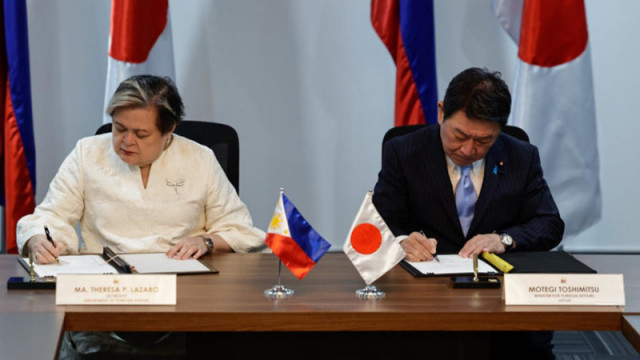 Япония и Филипините подписаха два пакта за отбрана включително споразумение