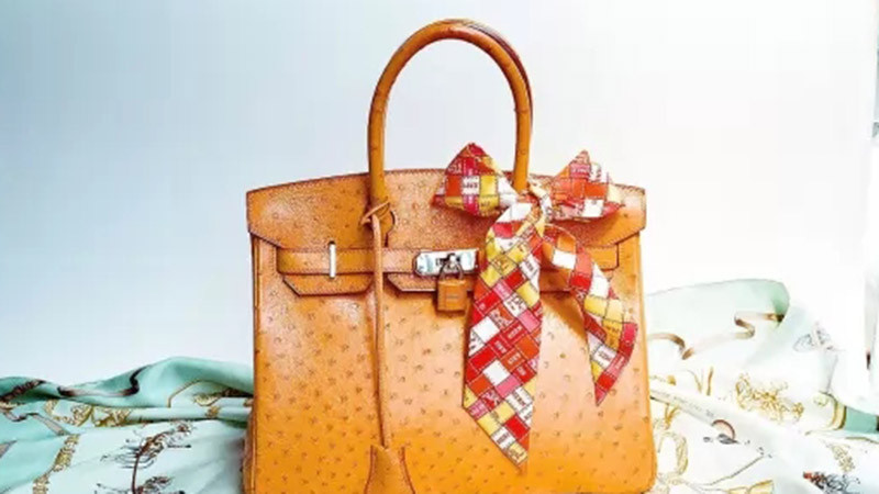 Водеща модна къща шпионирала клиентите си, за да провери дали са достатъчно „престижни“