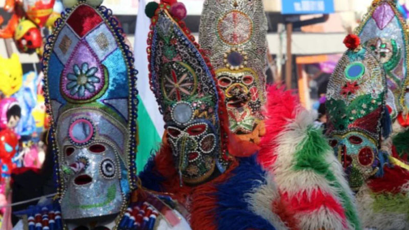 60 години фестивал "Сурва". Перник посреща кукери и маскарадни маски от цял свят