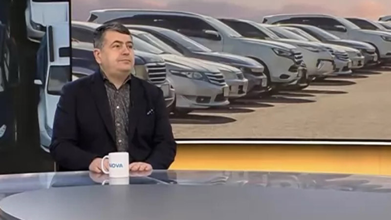 Александър Костадинов: 2025-а са продадени 50 000 нови коли, но оставаме с най-стария автопарк в ЕС