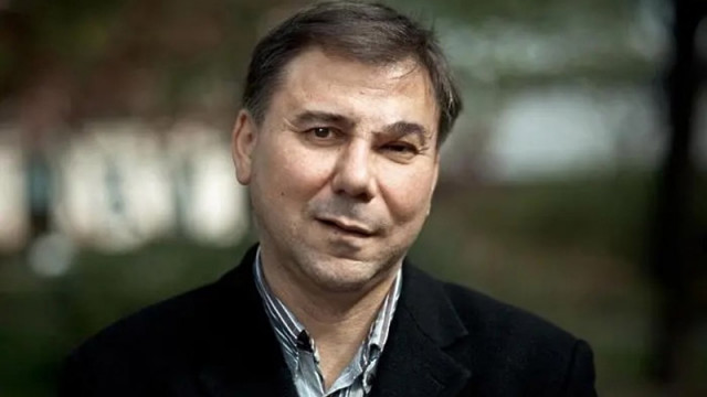 Иван Кръстев  сътрудник редактор на  председател на Центъра за либерални