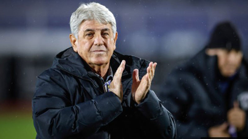 Спартак играе с Дунав в Обзор