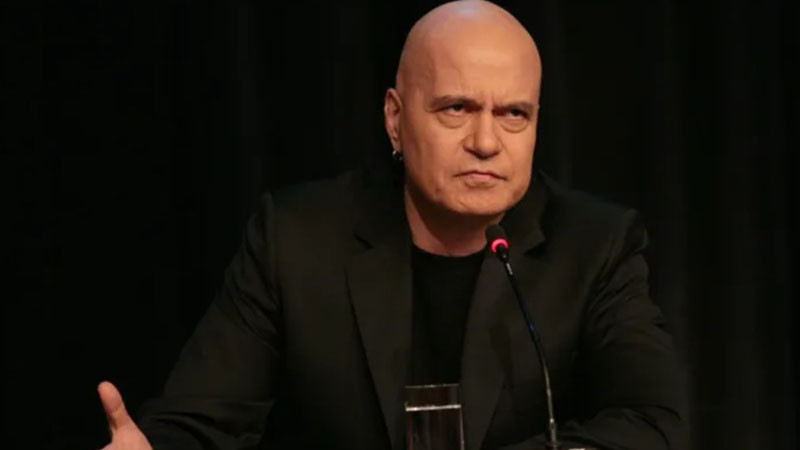 Трифонов приветства Радев като „добре дошъл“ на политическия терен в България