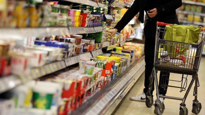 Отложиха приемането на максимални цени и пределни надценки на основни стоки и услуги