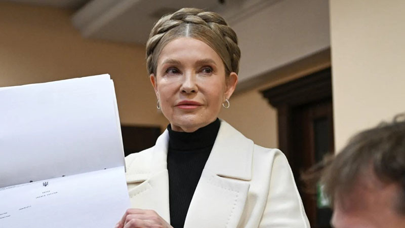 Конфискуваха частично имуществото на Юлия Тимошенко, оставиха й личната сметка с милиони долари