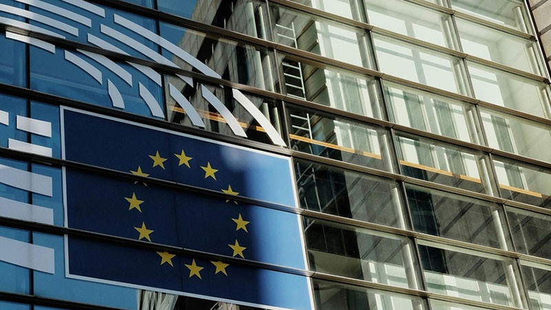 ЕП отхвърли предложението за вот на недоверие на ЕК