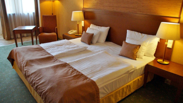 През ноември 2025 година във Варна работят общо 137 места