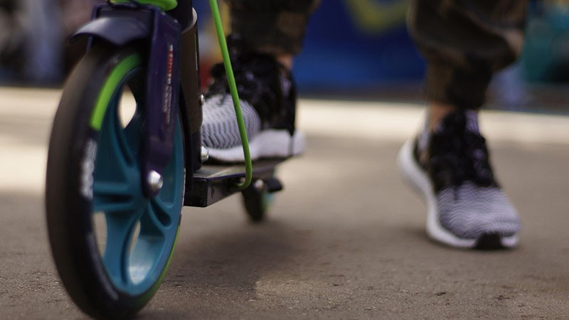 Транспортната комисия: Електрическите тротинетки да влязат в регистър