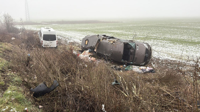 Два буса с украинска регистрация катастрофираха на Подбалканския път близо