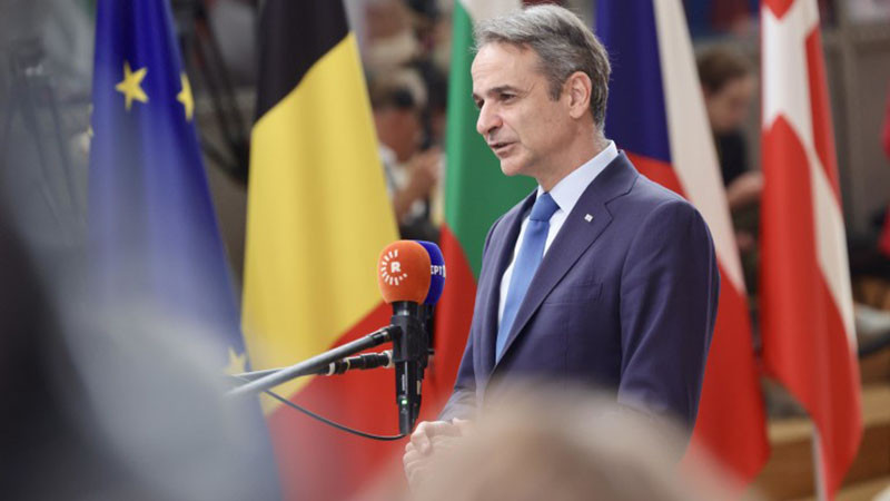 Мицотакис: За почти всички страни от ЕС е трудно да участваме в Съвета за мир