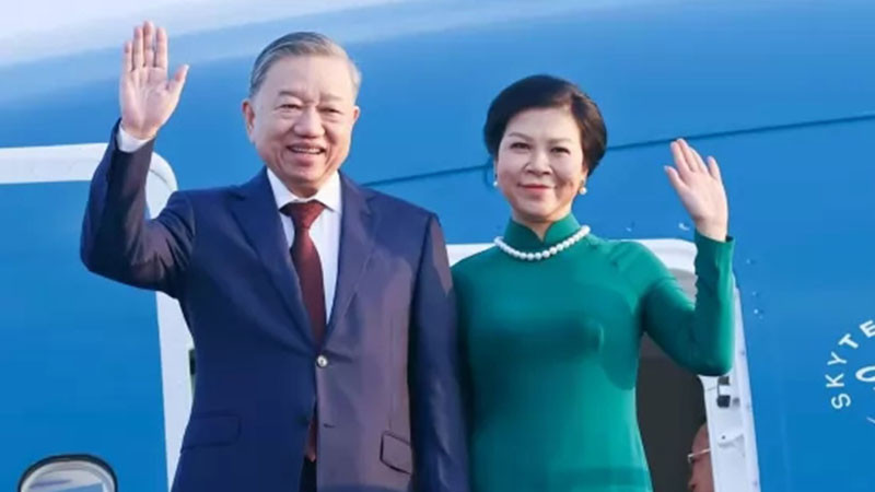 Виетнамската комунистическа партия преизбра То Лам, а той обеща годишен растеж от над 10%