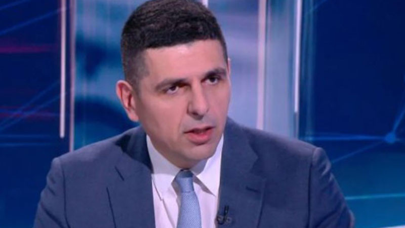 Ивайло Мирчев контра на ПП: Лена Бориславова е много смислен и полезен политик
