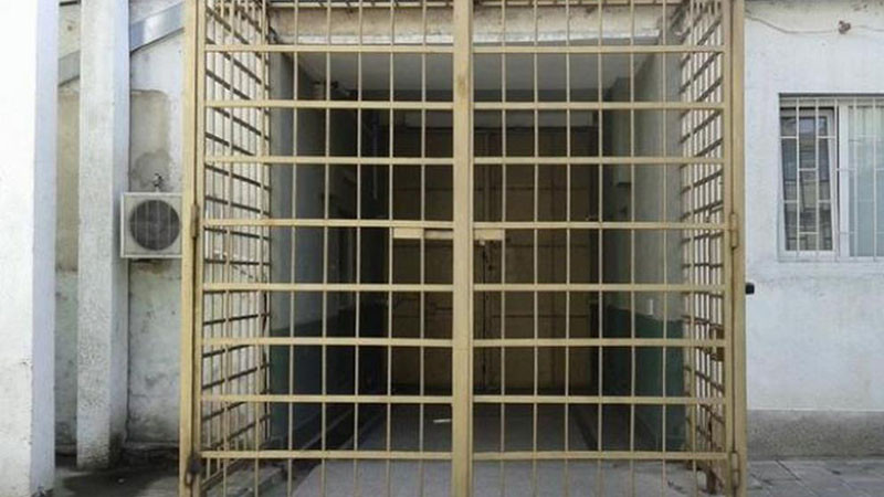 Трима остават в ареста по обвинение за ОПГ за контрабанда на крадени коли