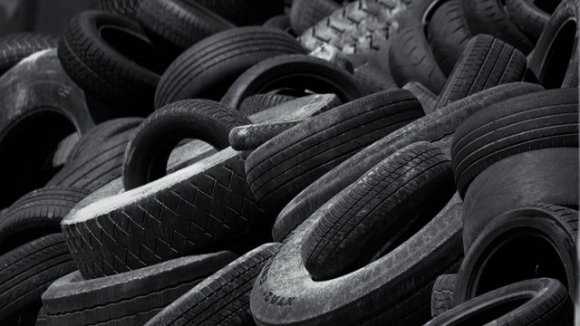 500 тона гуми, изхвърлени на нерегламентирани места, прибрани във Варна за година