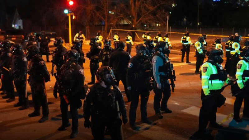 Очаква се най-висшият служител на граничната охрана на САЩ да напусне Минеаполис