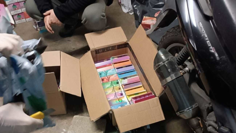 Иззеха над 1000 вейпа без бандерол при акция в столичния кв. "Хаджи Димитър"