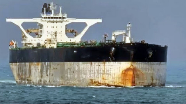 Двамата руски моряци от екипажа на заловения танкер Маринера са