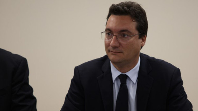 Бившият служебен министър на правосъдието Крум Зарков ще се кандидатира