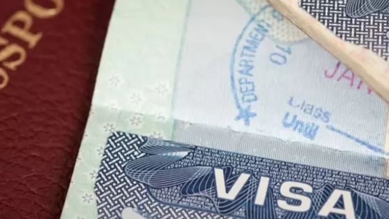 Посолството на САЩ: Заявление за виза се подава и без посредник