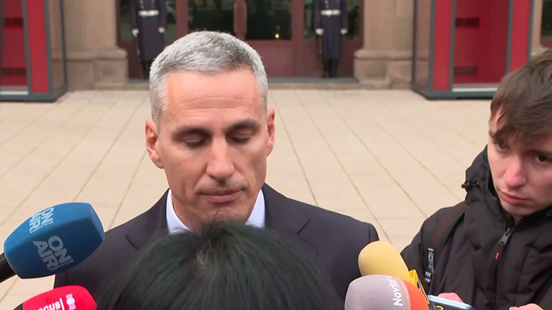 Ако Гюров стане премиер, трябва да подаде оставка от БНБ и до месец НС да избере друг