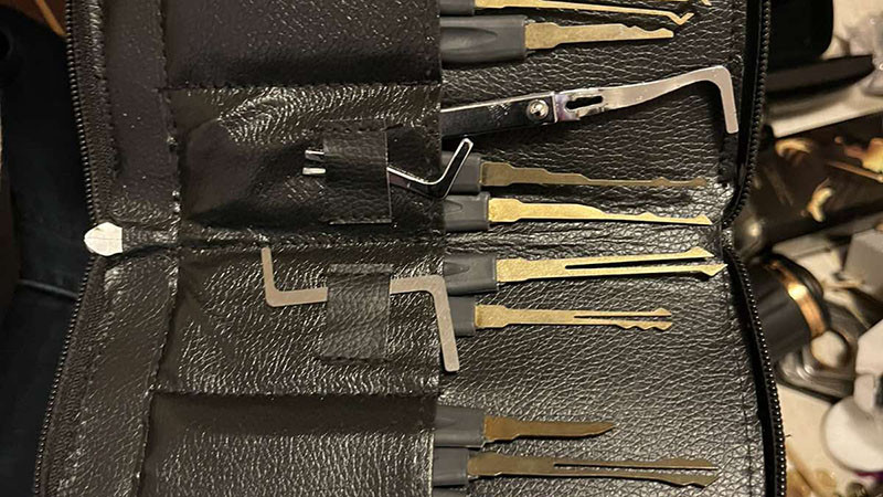 Спипаха рецидивисти мъж и жена - дилъри на дрога