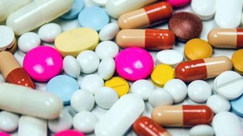 Лекари в Бургас спасиха тийнейджър, надрусан с лекарство за епилепсия, закупено без рецепта