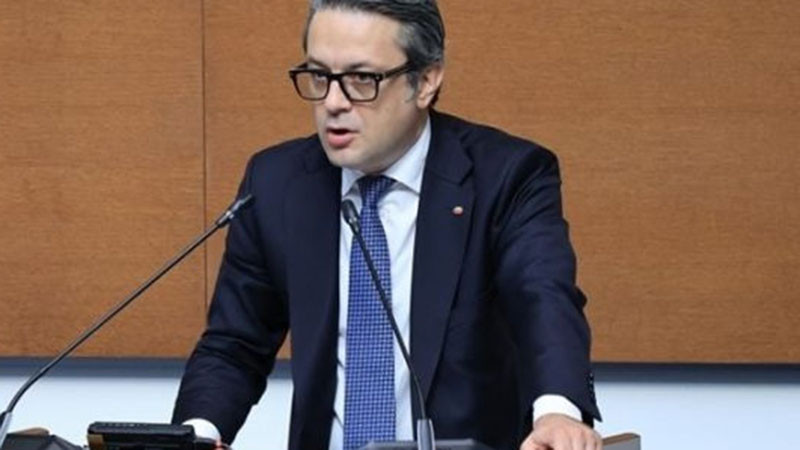 Тома Биков цитира в НС Бердяев: Революциите не отменят злото, а само го подреждат по нов начин