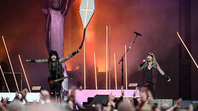 Групата Мотли Крю Mötley Crüe съобщи за решителна победа в