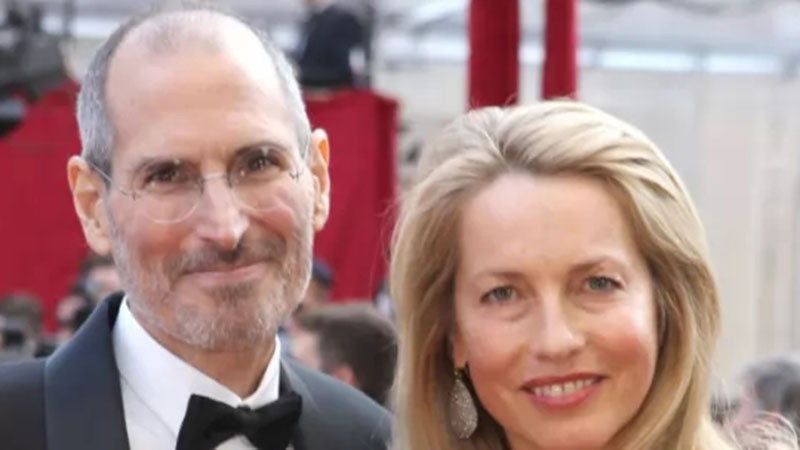 Вдовицата на Стив Джобс даде половината пари от наследството за социални каузи: Това бе желанието му