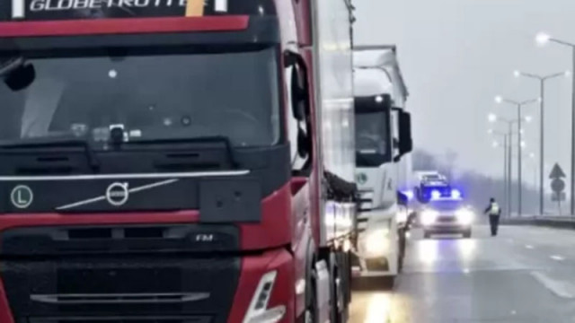 Преустановен е протестът на шофьорите на камиони от Сърбия Република