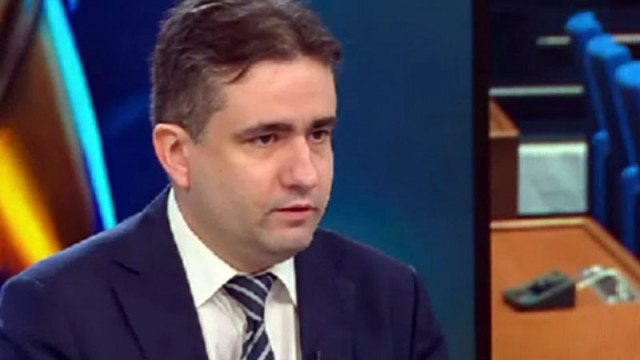 Изразяваме скептицизъм относно позициите и действията на Радев на база