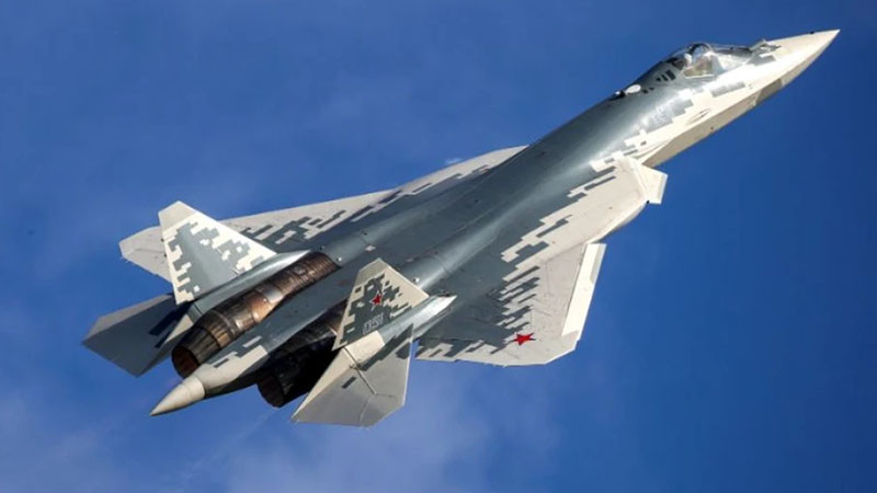 Дълбоко модифициран руски изтребител Су-57 с индийска авионика може да превъзхожда F-35