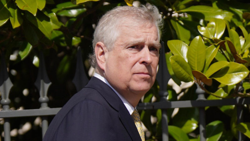 Бившият принц Андрю се изнесе унизен от дома си в Уиндзор заради досиетата "Епстийн"