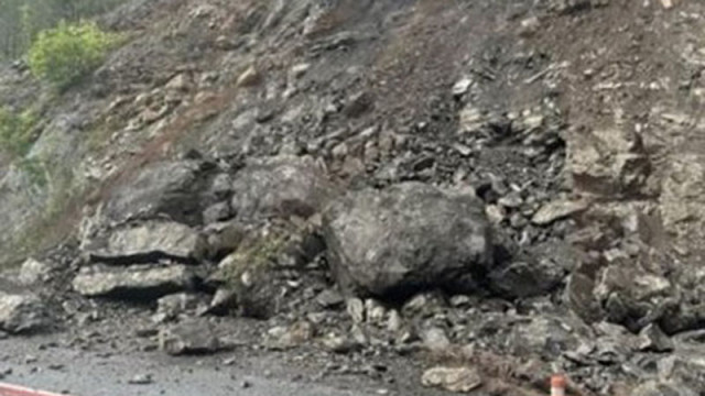 Временно движението по път I 1 София Кулата при 392