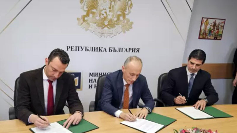 ММС, МОН и БФС подписаха меморандум за насърчаване на спорта сред децата в училищата