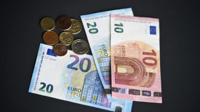 Пенсиите да се изплащат на 6 то число петък ако