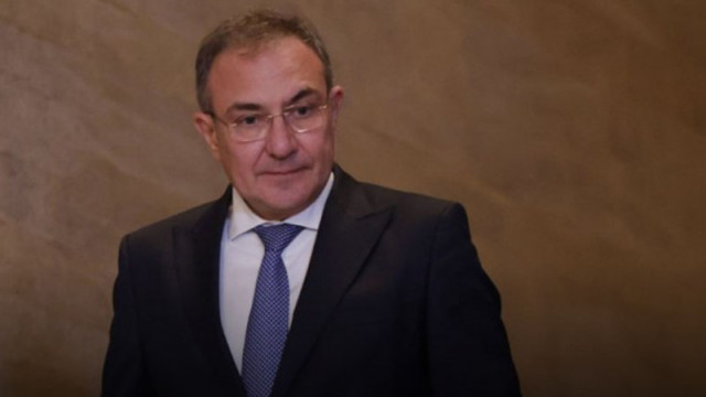 Разговаряме с Борислав Гуцанов ден преди на конгреса на който БСП