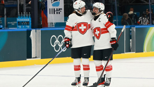Поне една състезателка на хокейния тим на Швейцария е с