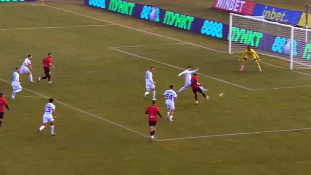 Локо (Пловдив) нанесе първа загуба на Славия от близо 5 месеца